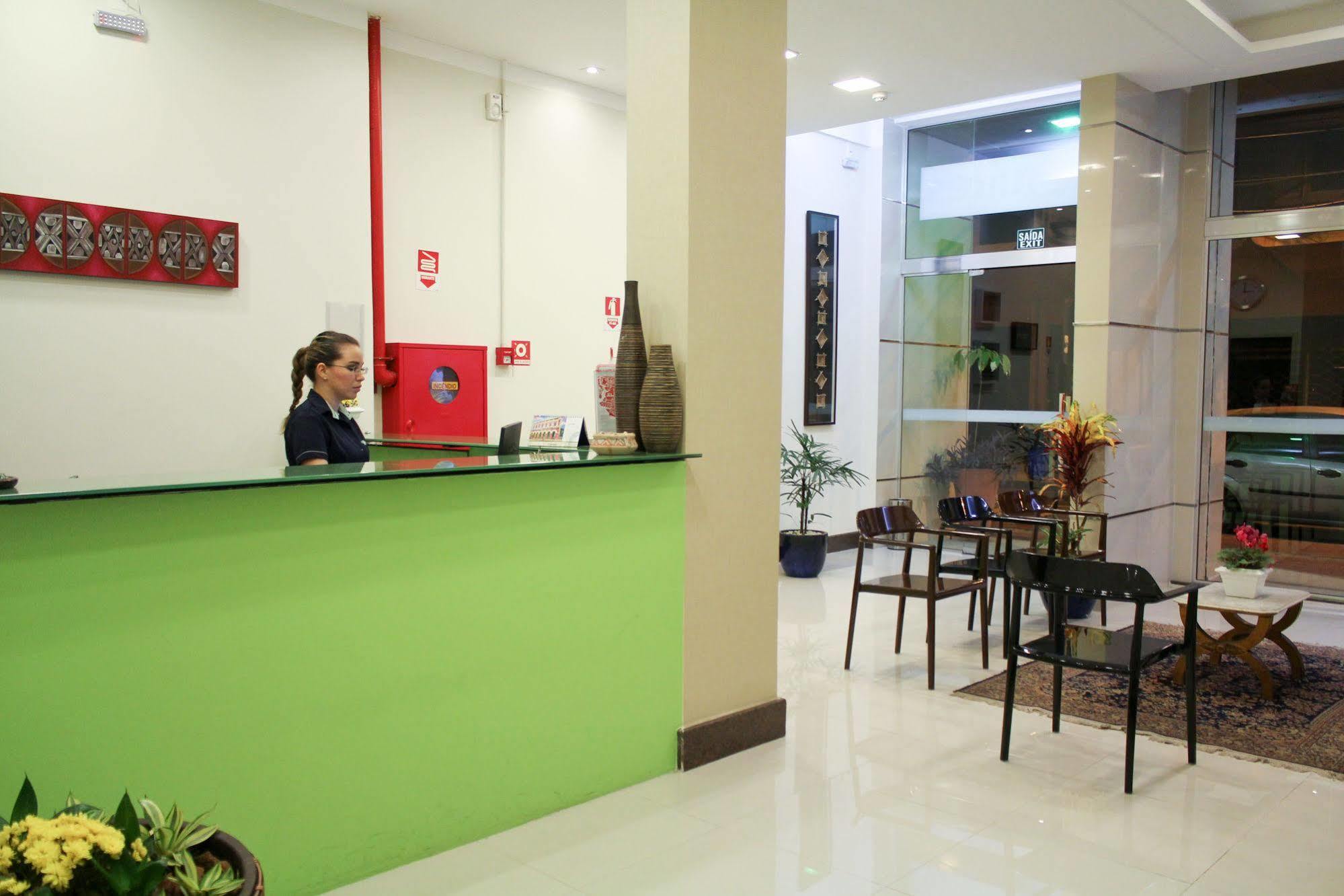Oyo Ecosuites Hotel Nin Ngoại thất bức ảnh